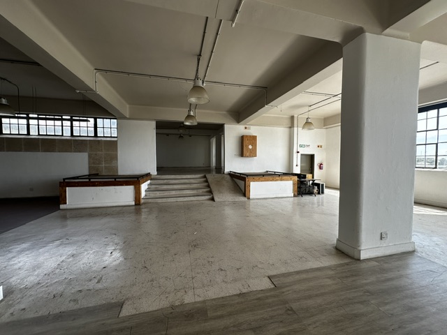 To Let Commercial Property for Rent in Woodstock Western Cape